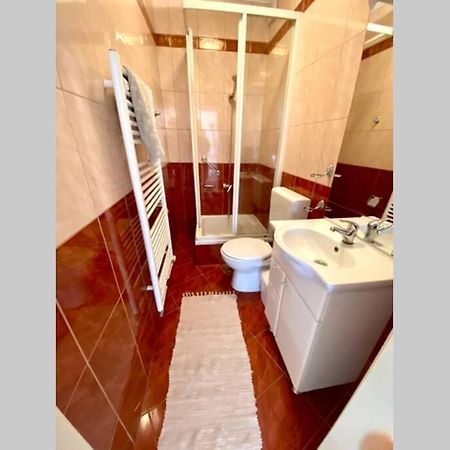 Cozy Apartment אומאג מראה חיצוני תמונה